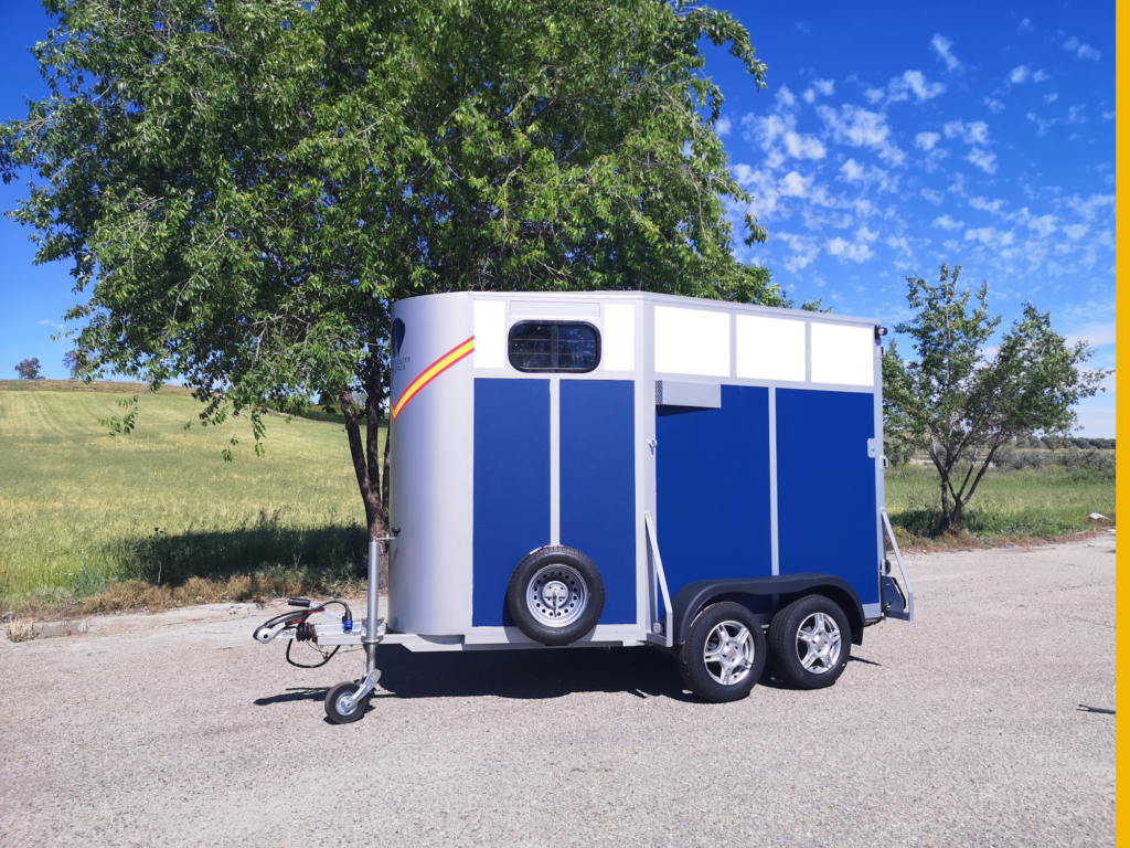 Remolque para caballos Remolques De Celis yellow design_2